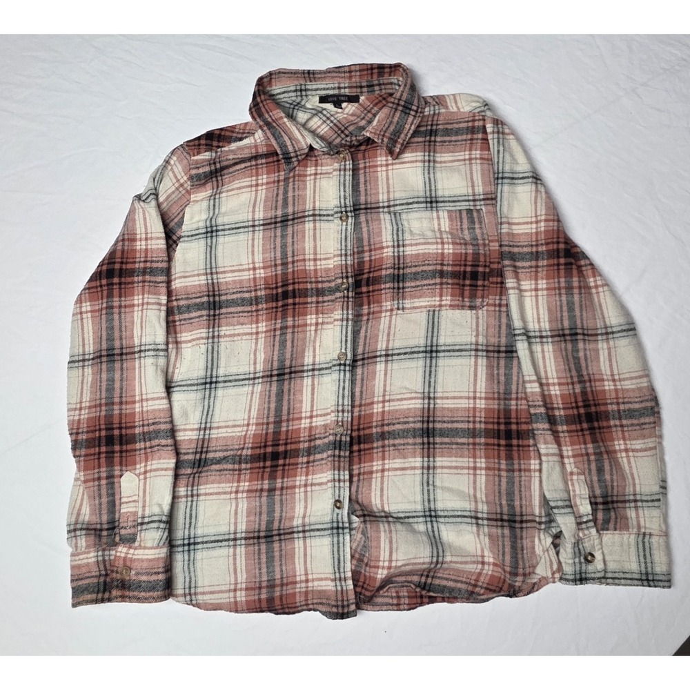 Women's Love Tree Flannel Longsleeve Button-up Shirt Size Large